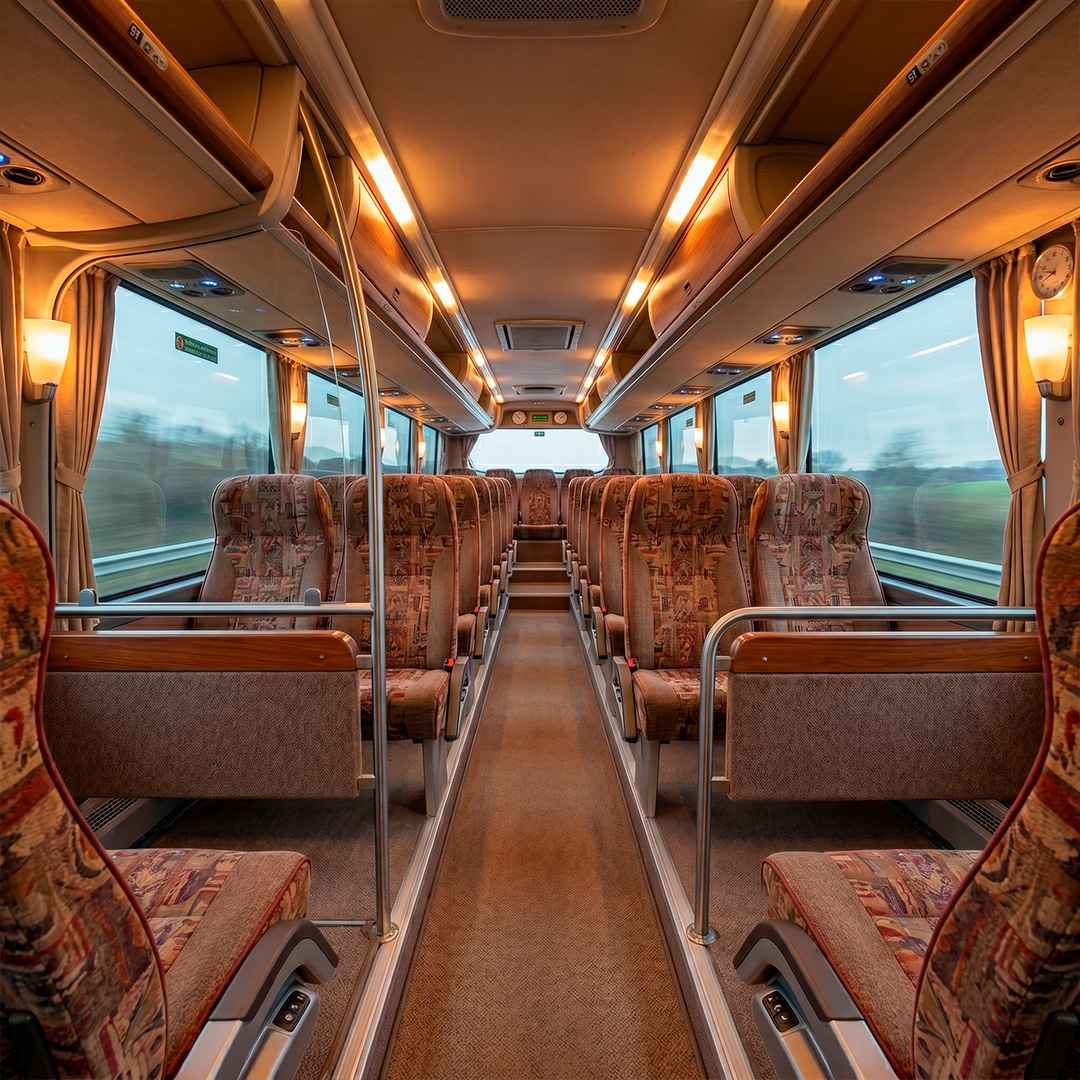Acabados para buses: tendencias modernas para mejorar la imagen y comodidad